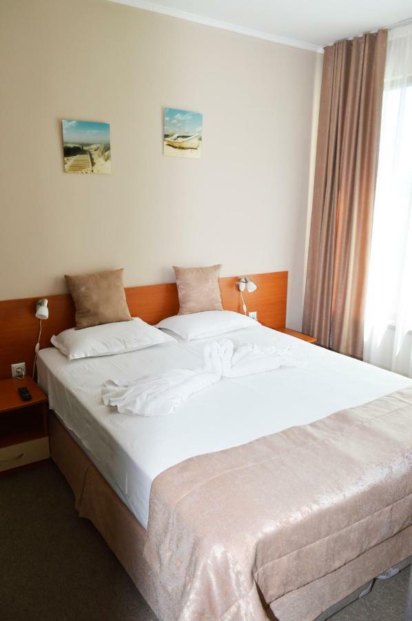 פומורי Paradise Hotel & Relax Center מראה חיצוני תמונה